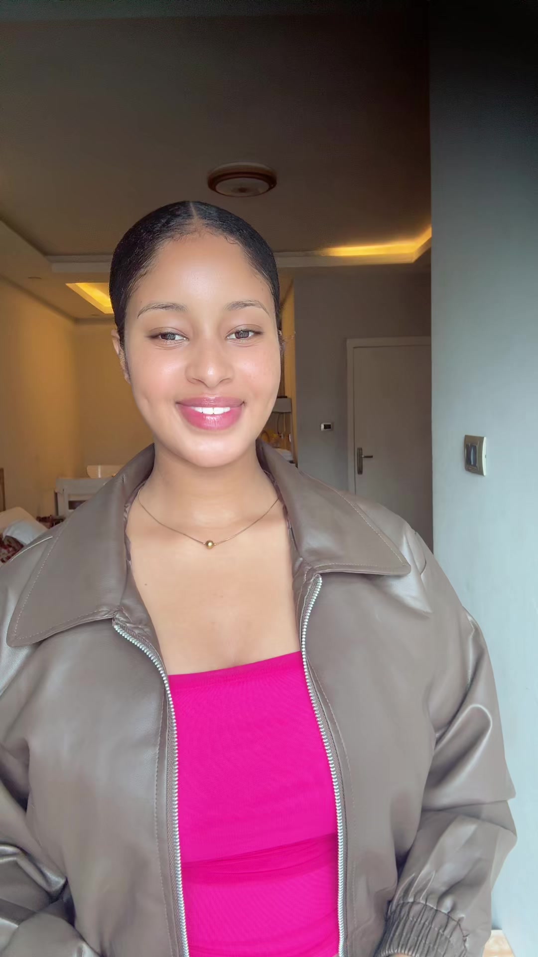 @Bella (እ-ኑ)
