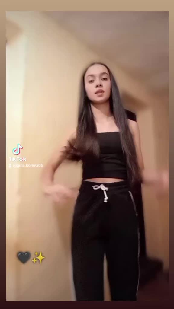 @🖤