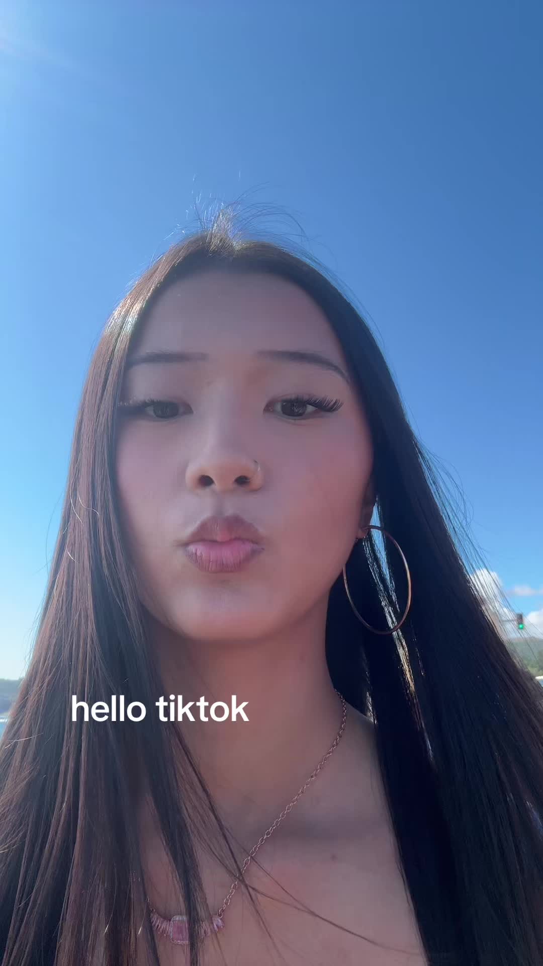 @_itsmaevy