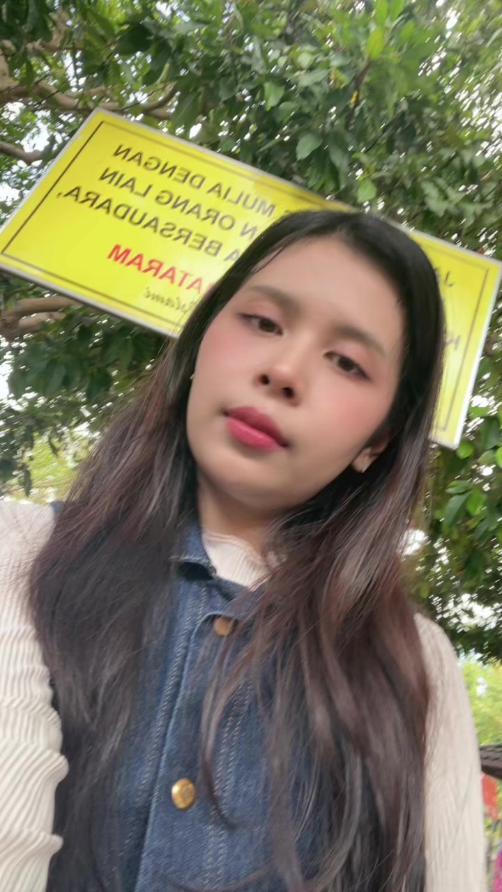 @Call me Ay🤏🏻