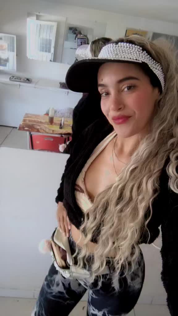 @🩷💜𝔨𝔦𝔰𝔅𝔢l🩷💜👑🧚🏼♀