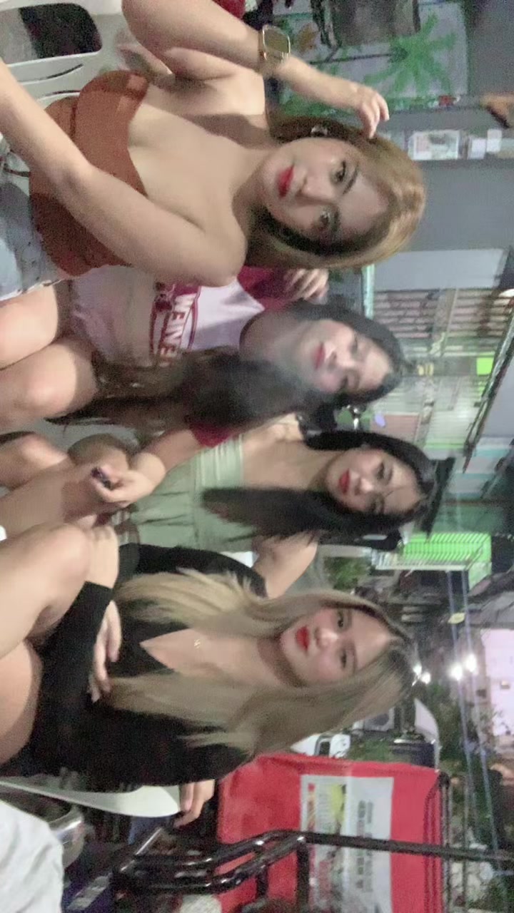 @LOVE🖤🥵