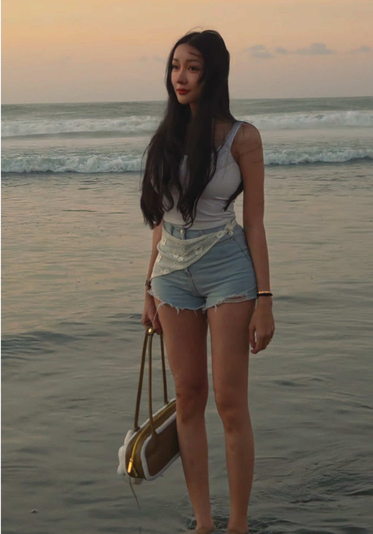 @LUCINTALUNA