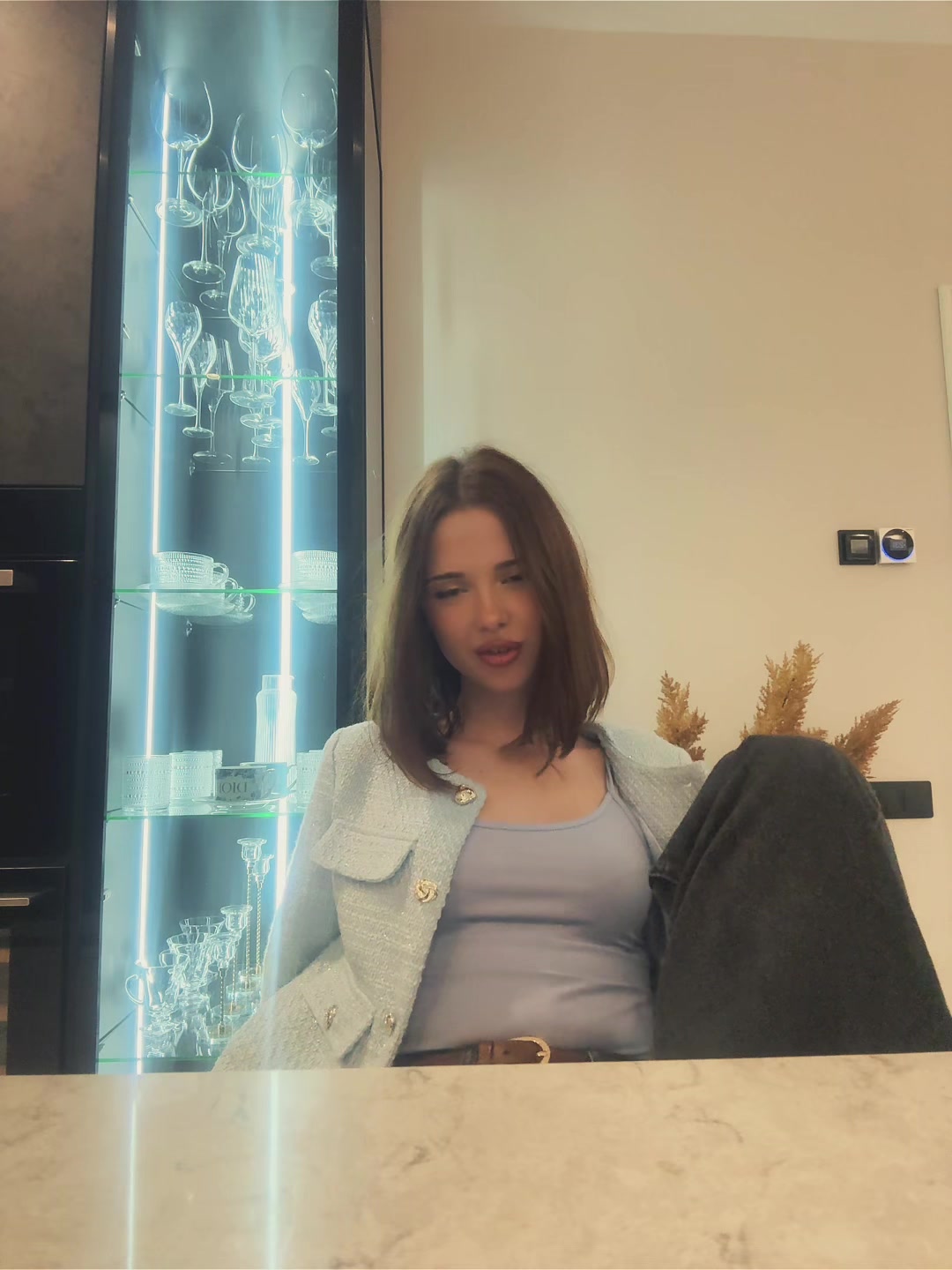 @yuv