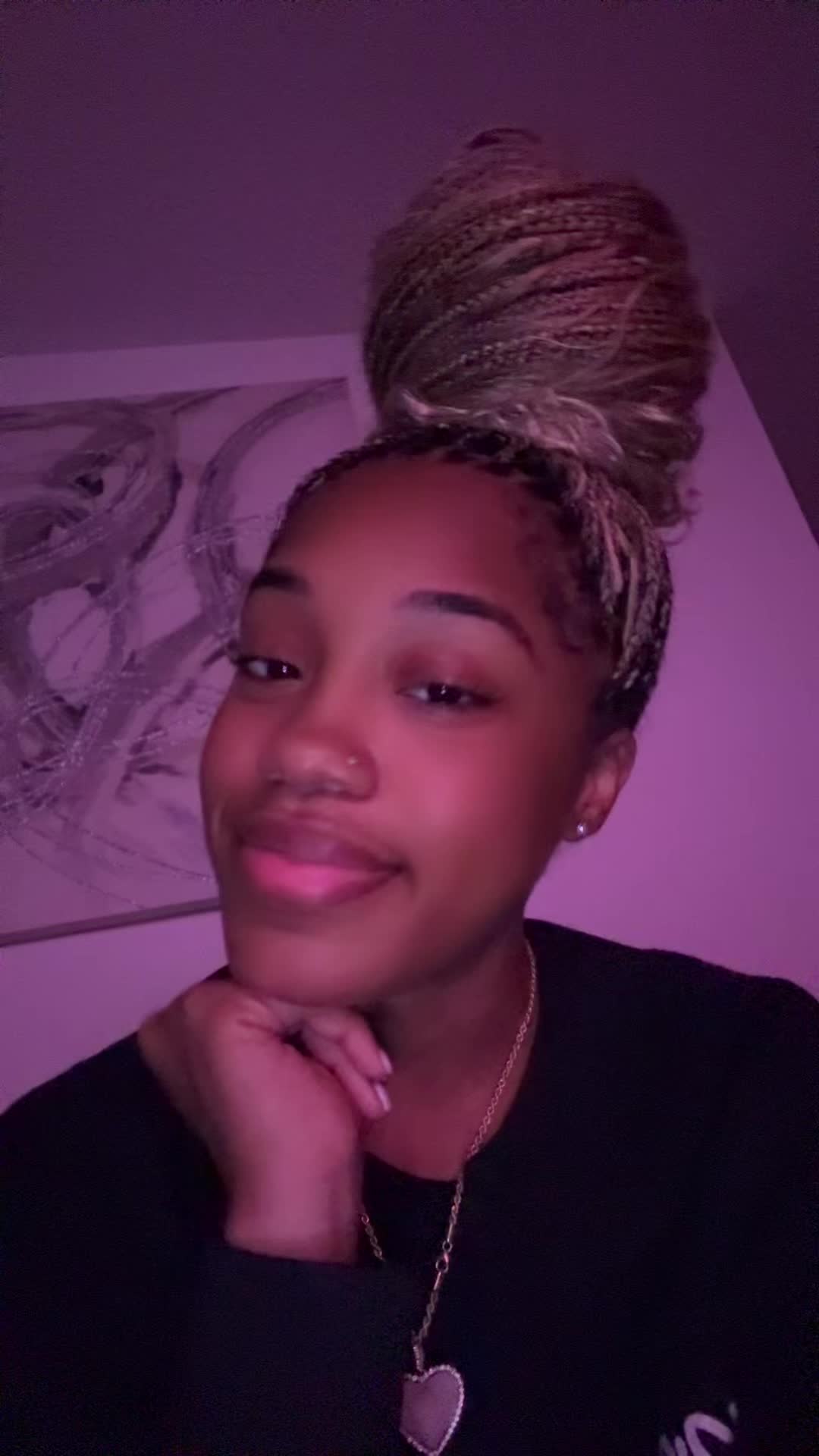 @Icedbyniya._