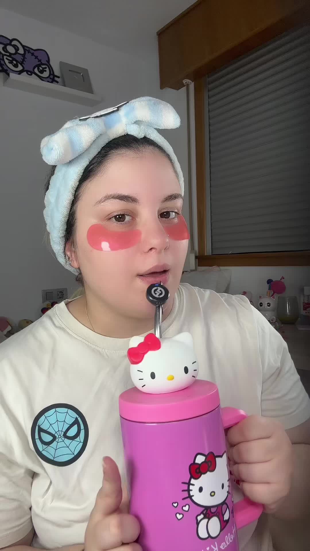 @- Alejandra 🐱💕