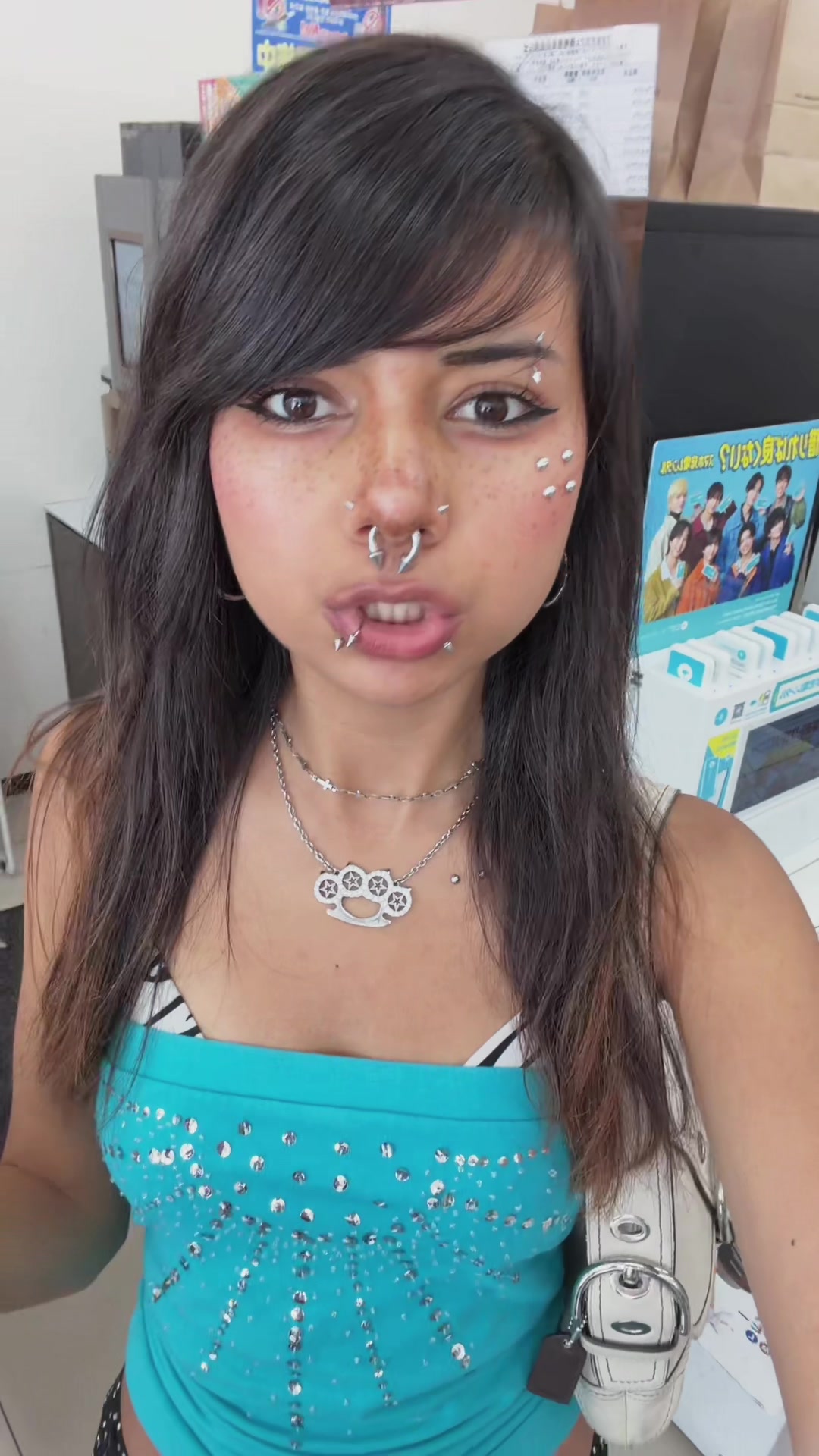 @fruitypebblfoo