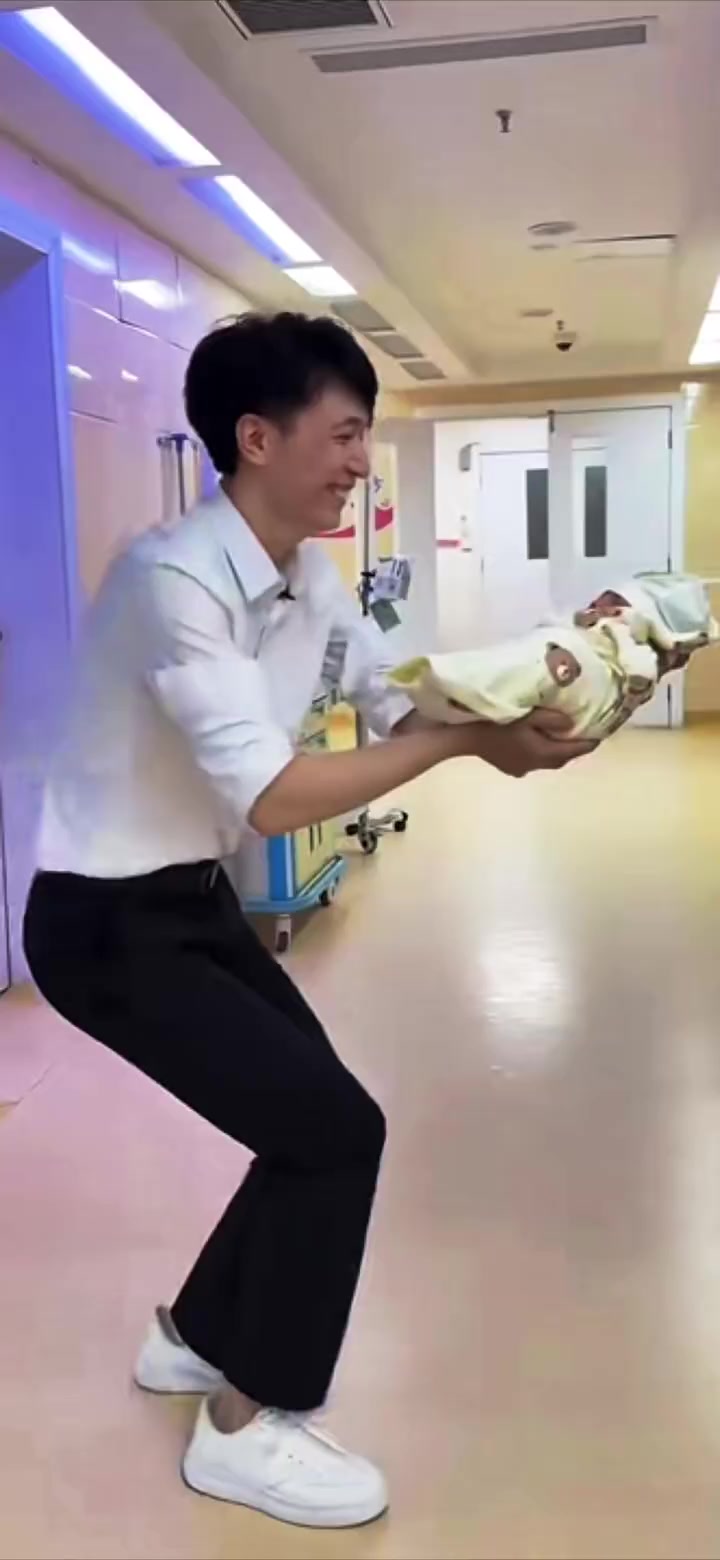 @๐ญ๐๐๐๐๐๐ โ๏ธ