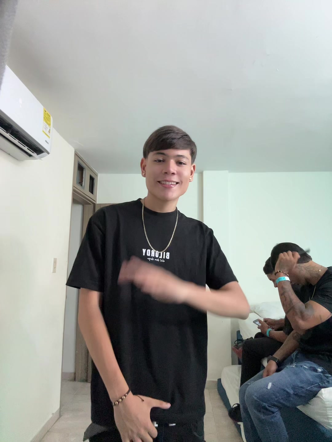@brandito2.0😇