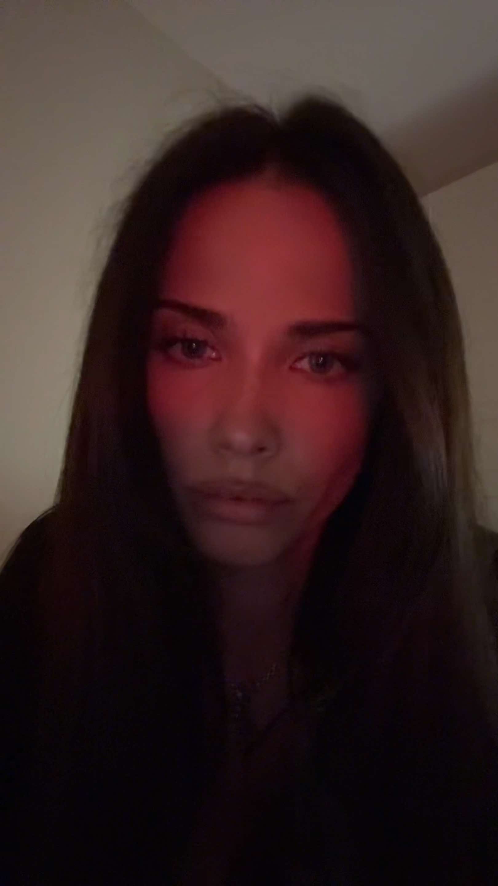 @itsnotbella