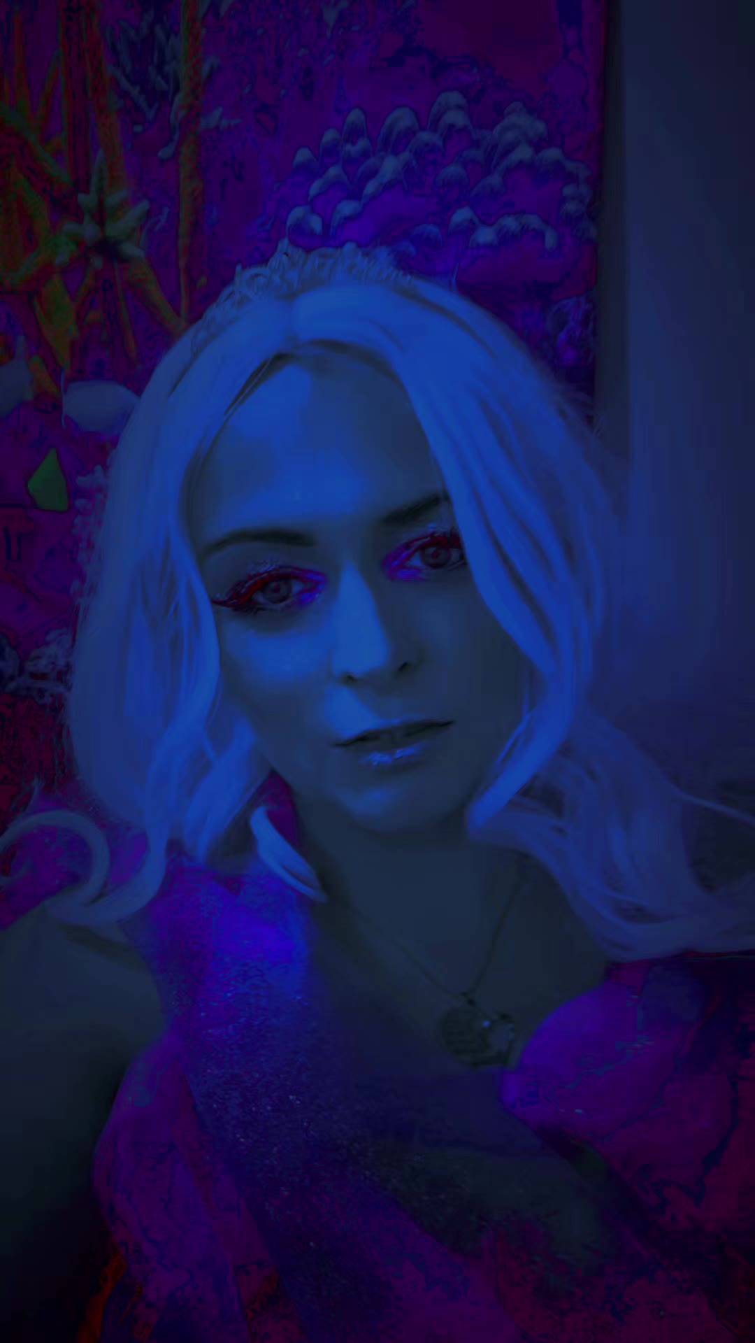 @KimCroft🧸🌹💙🎸🐋🐬🦋😈👻☘️🔥