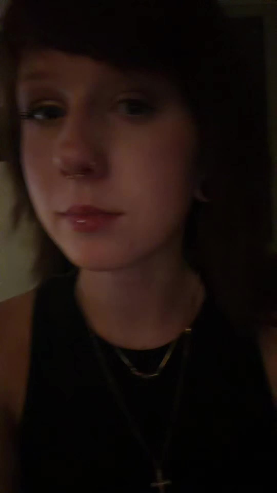 @shania