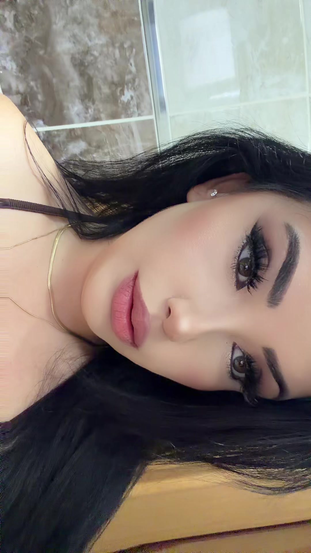 @AAY🖤👸🏻
