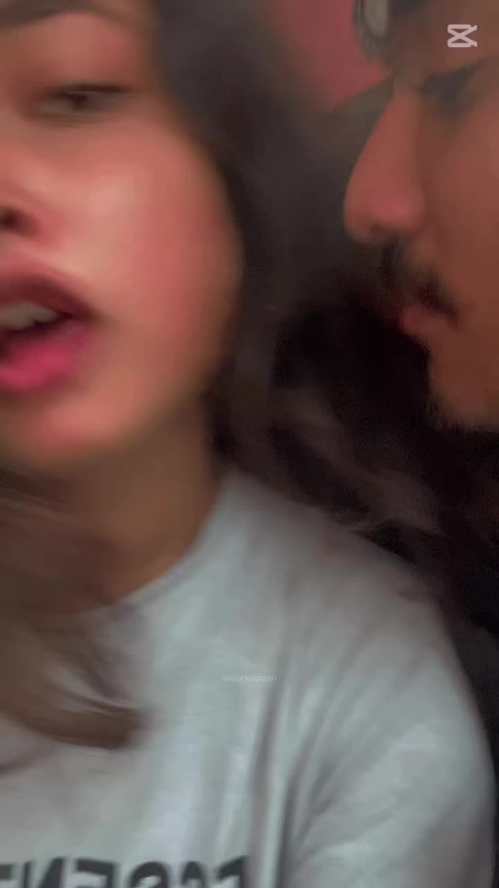 @<_I r U_>🫦🍒