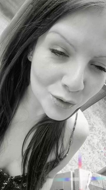 @einfachmely