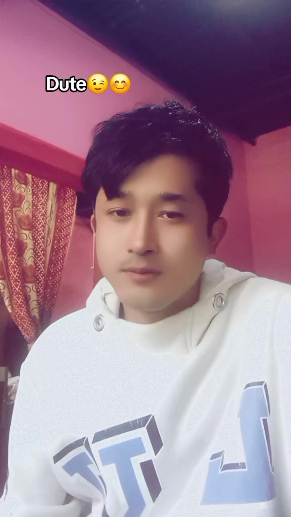 @🐼