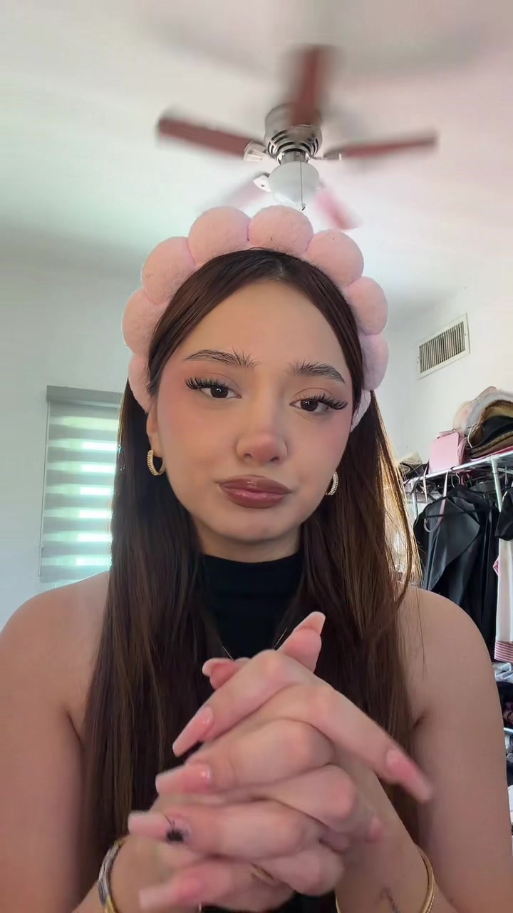 @Mia