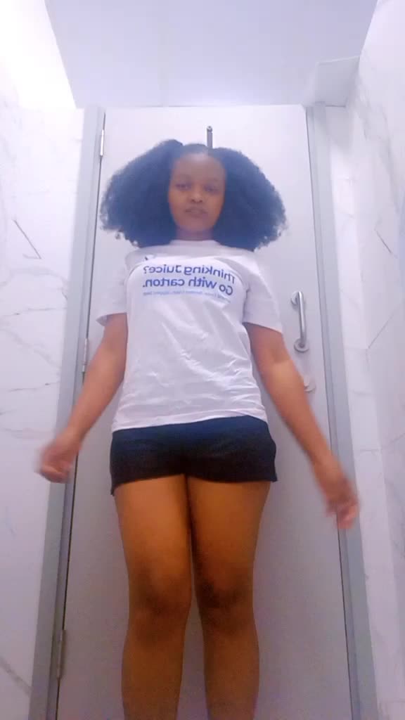 @Fashionable Dee 🥰