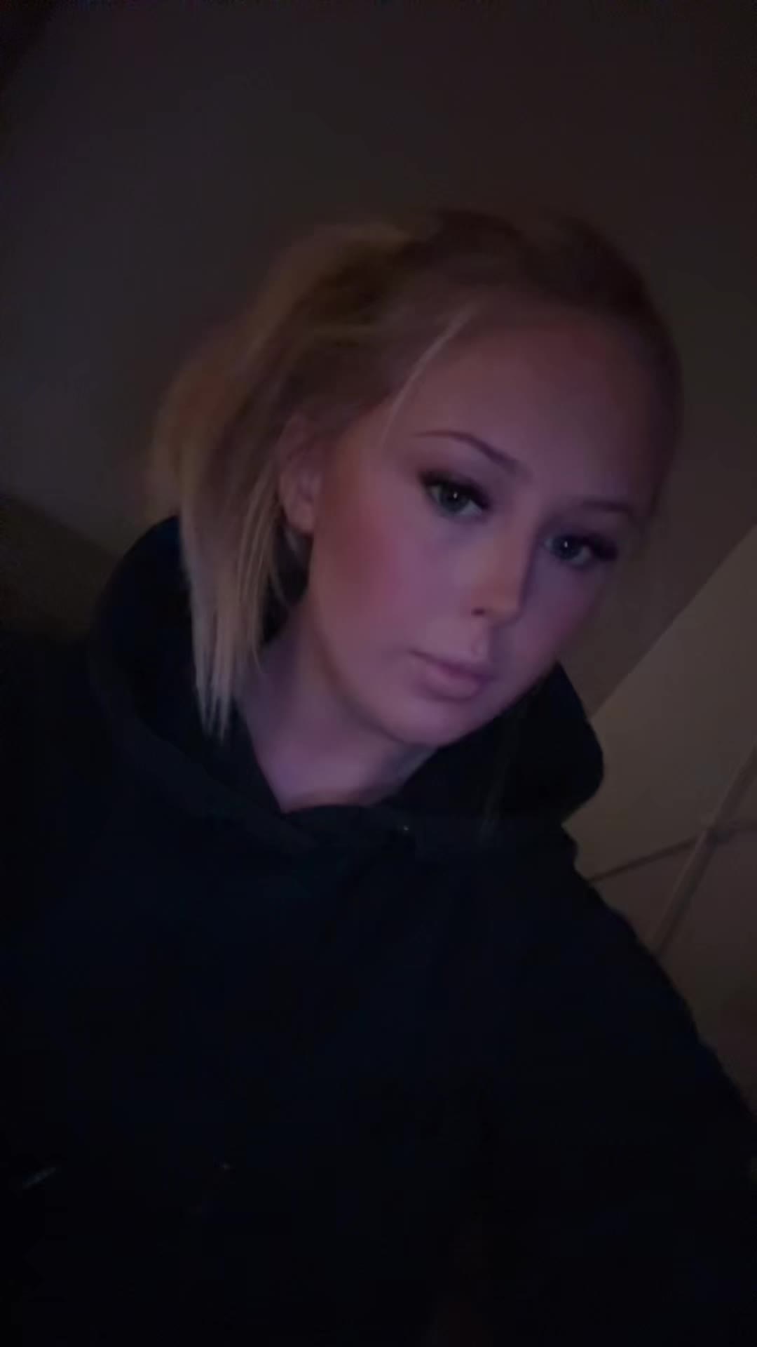 @𝓣𝓾𝓿𝓪 𝓖𝓻𝓪𝓯𝓼𝓽𝓻𝓸̈𝓶