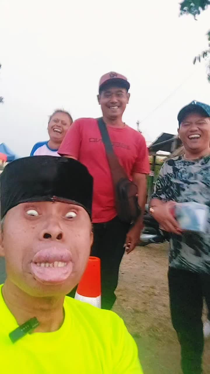 @Badut salamun