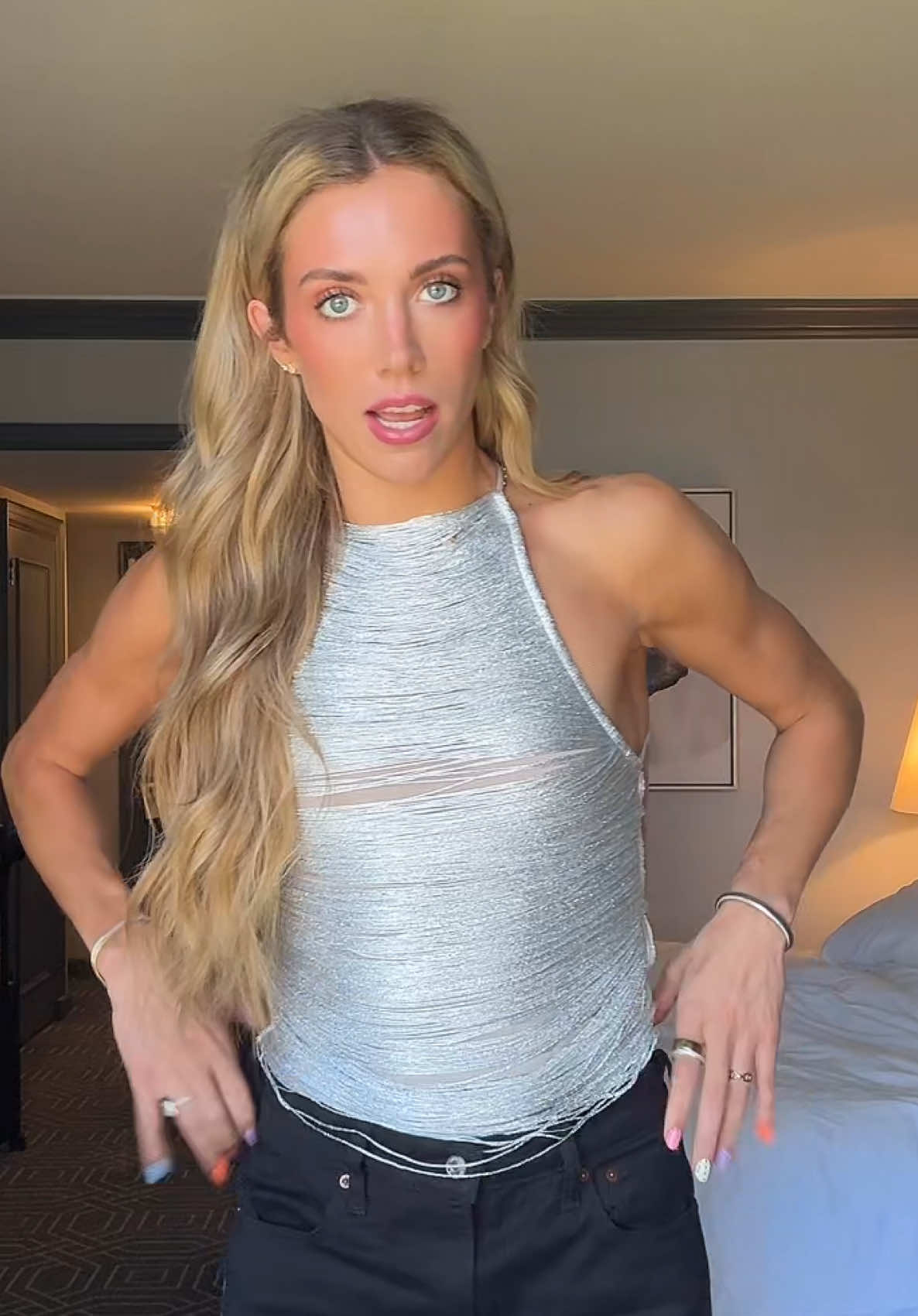 @lexiehull