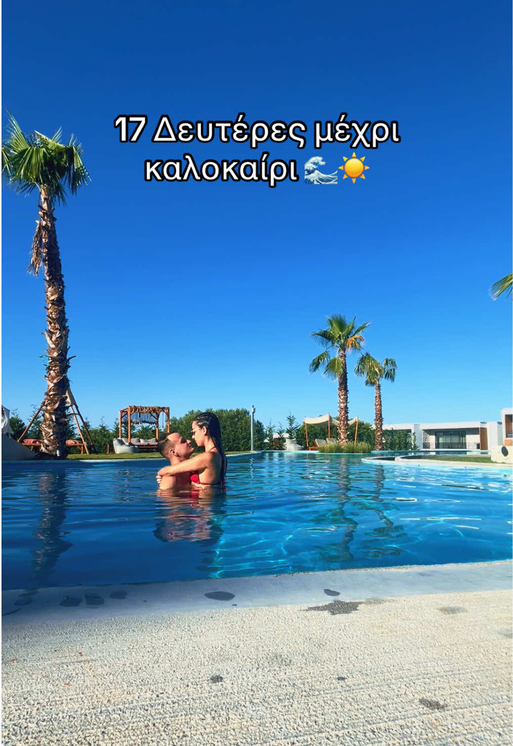 @Xrysa_Xristof