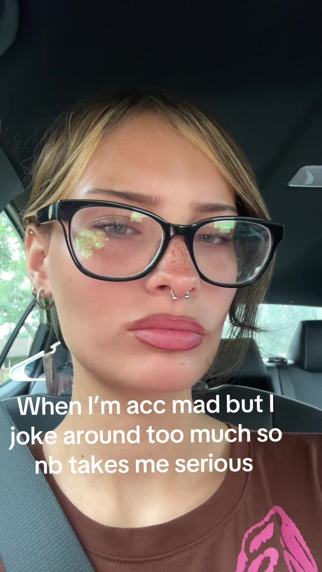 @:3