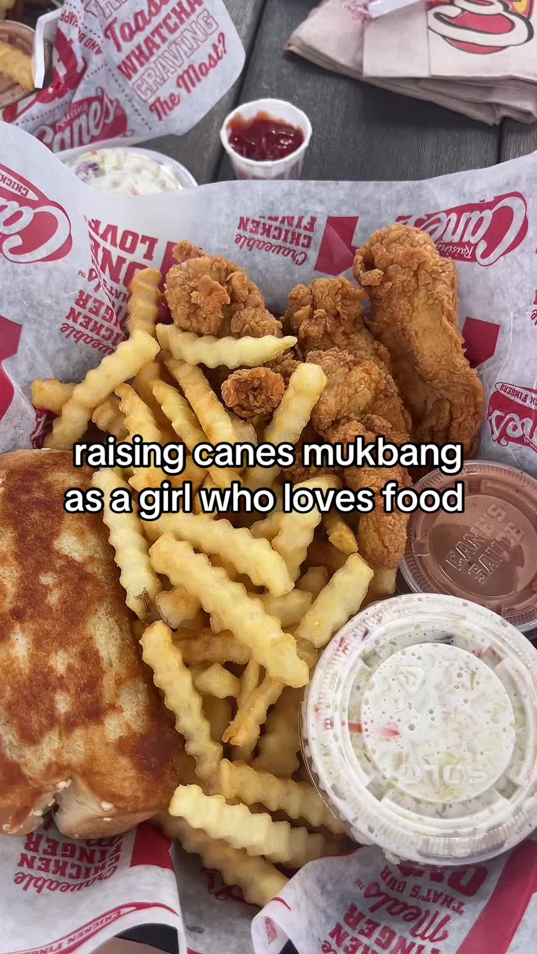 @AriFoodie8🍕🥞🍪🥯
