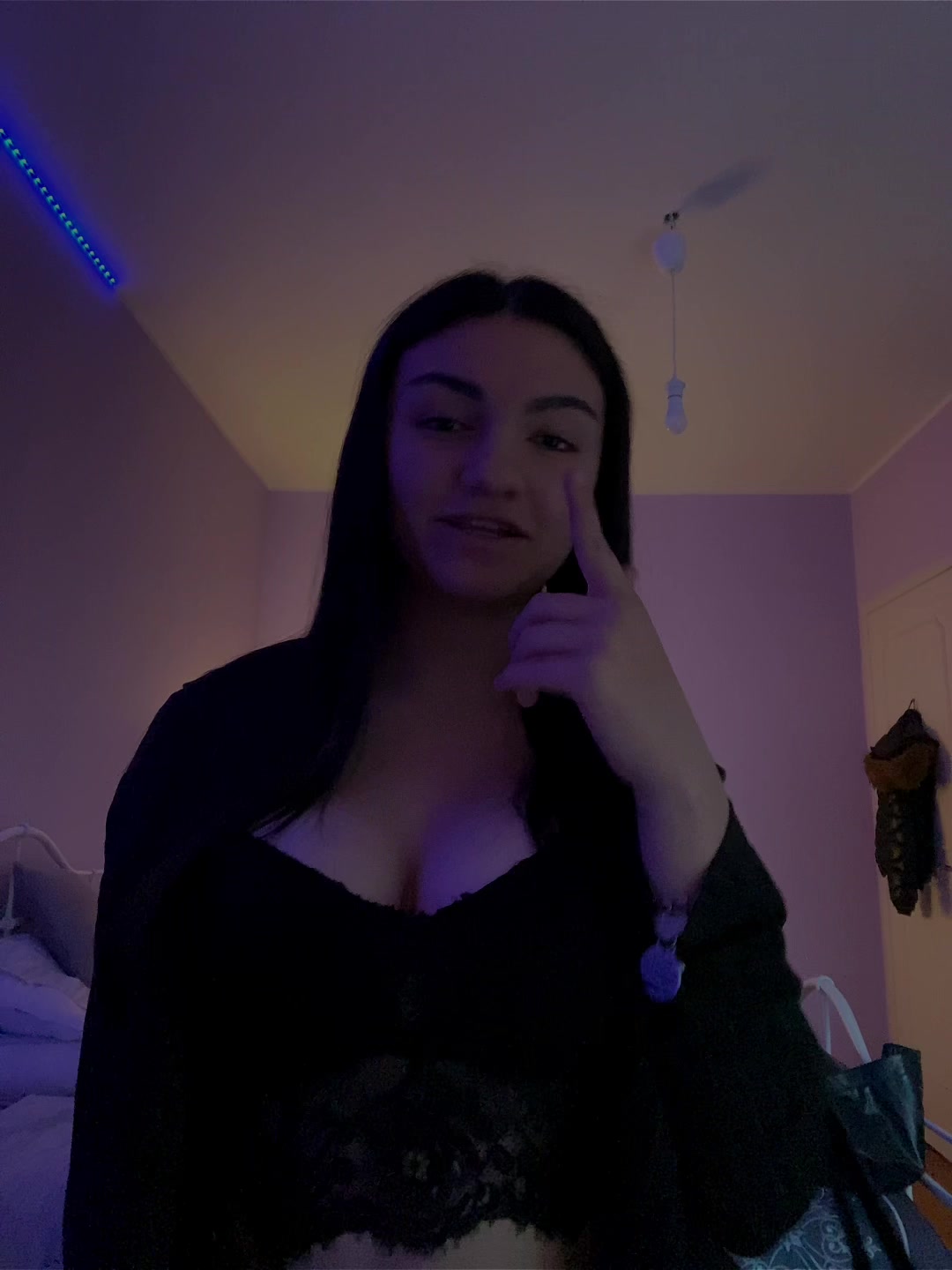 @𝓮𝓶𝓲𝓵𝔂