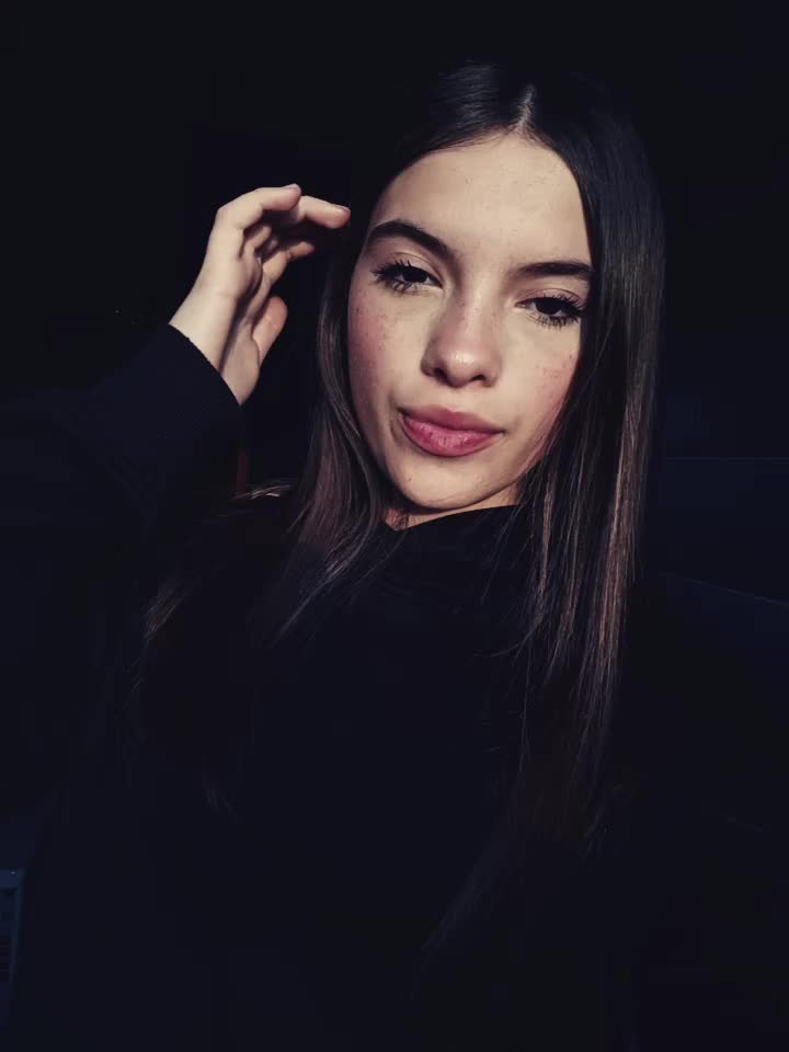 @🦈