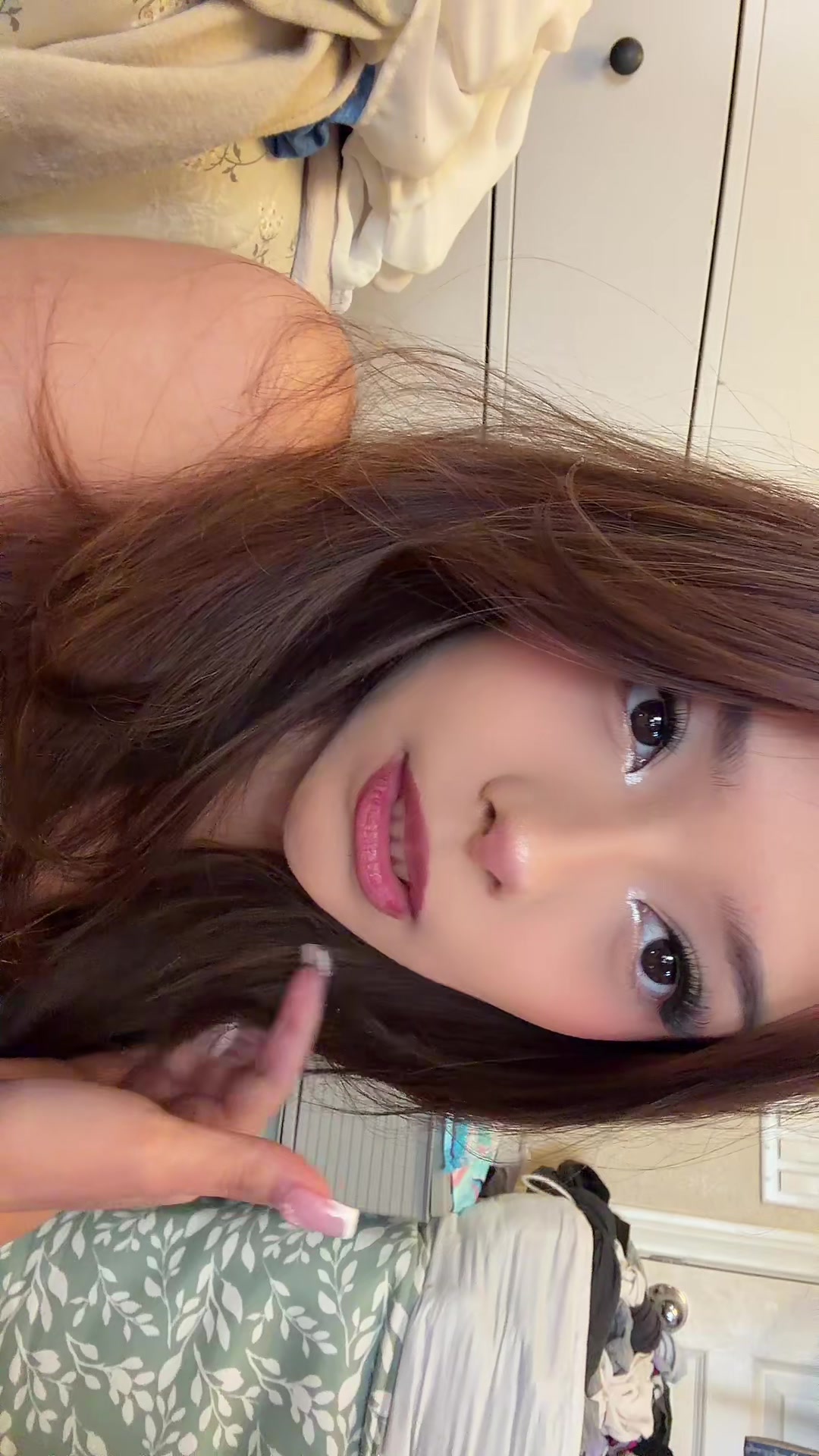 @<3
