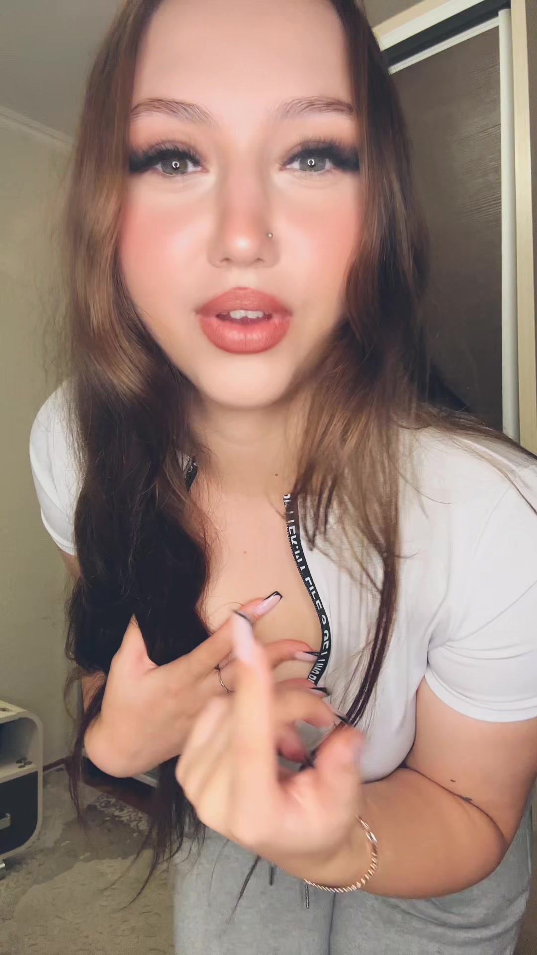 @adriana__t777