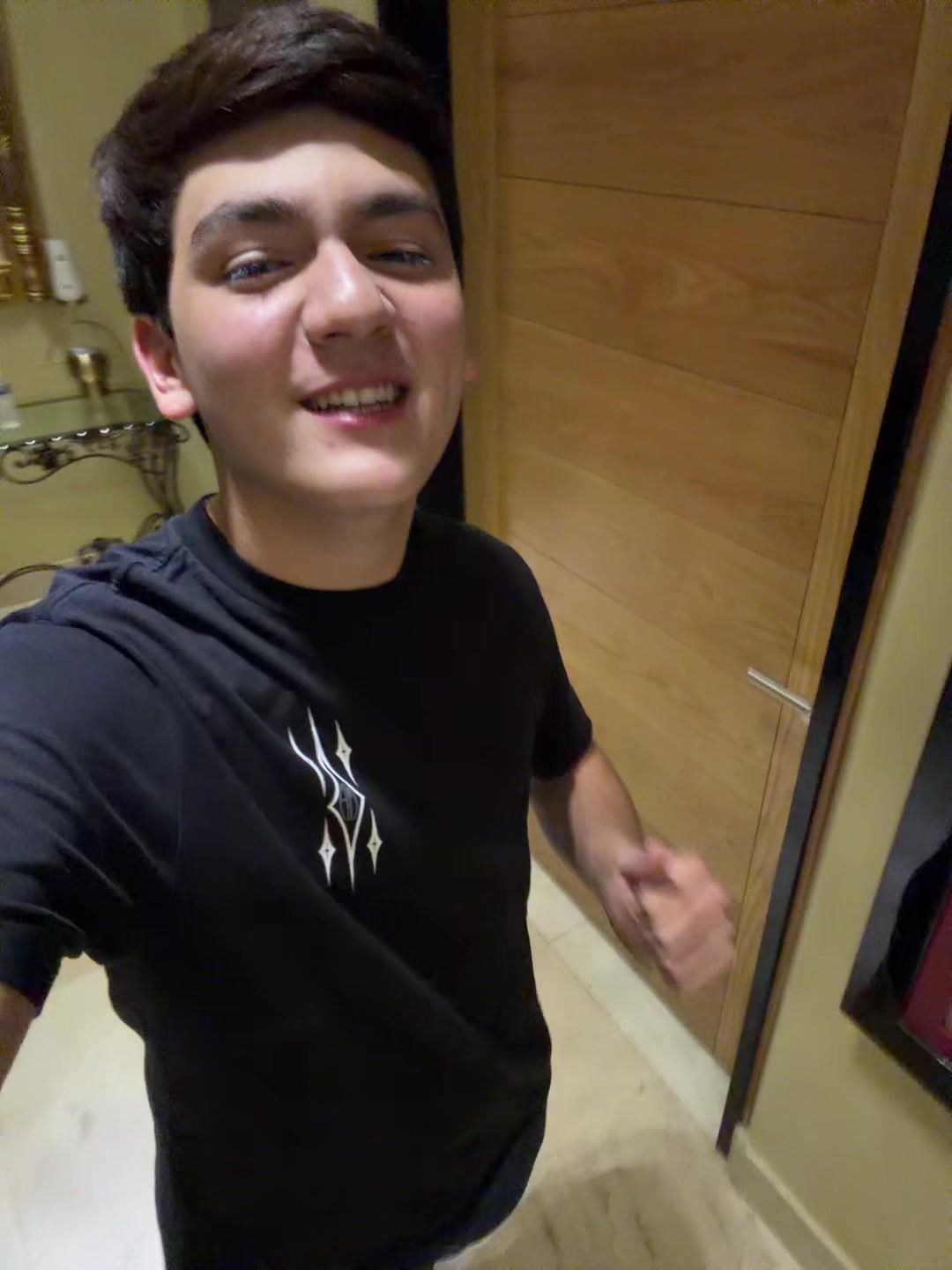 @Elpilotito