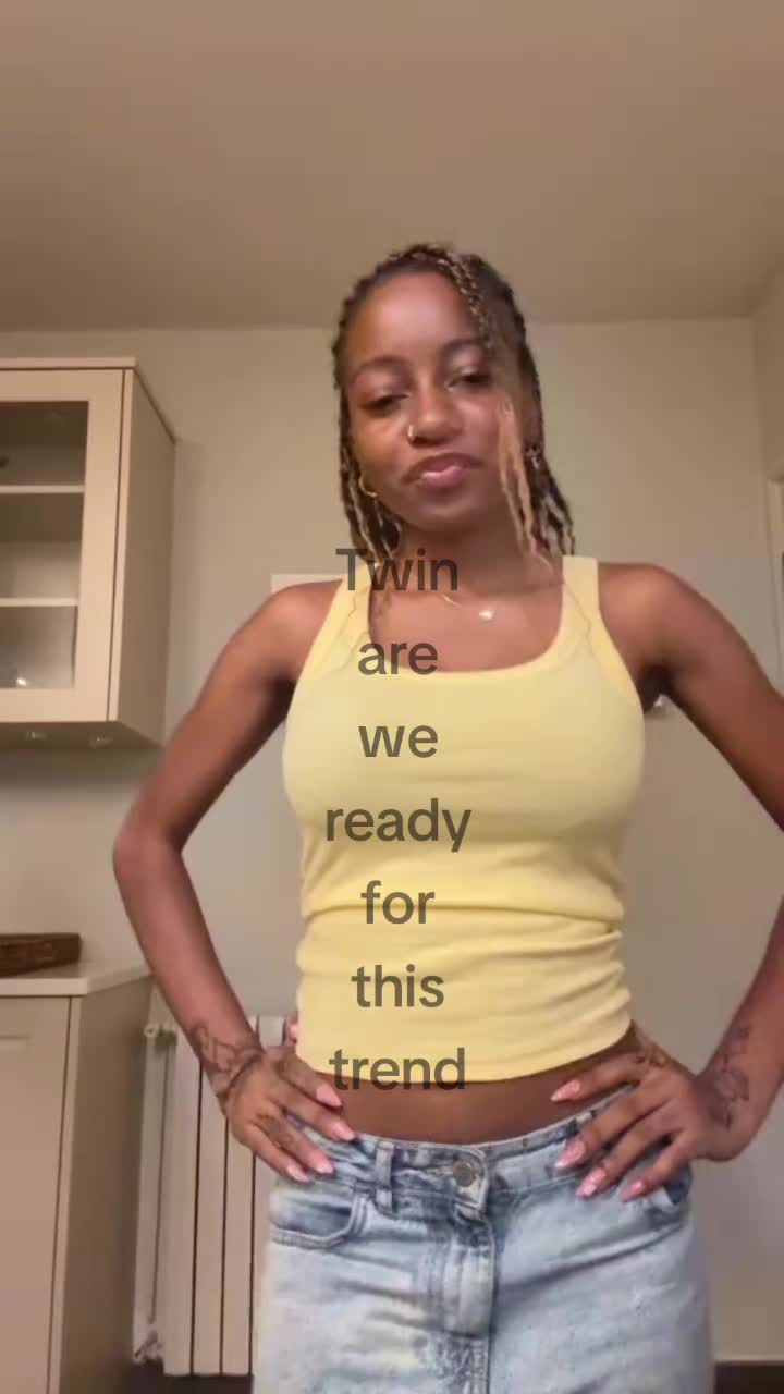 @𝓔𝓶𝓮𝓵𝔂