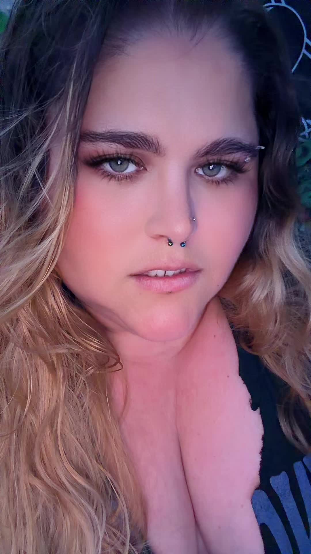 @Devil_angel_08