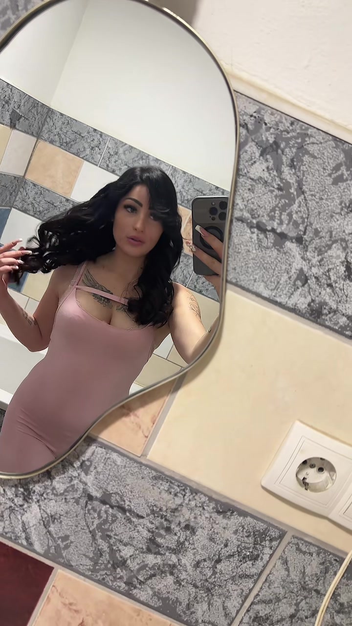 @🌺🌸Mrs Viktória🌸🌺