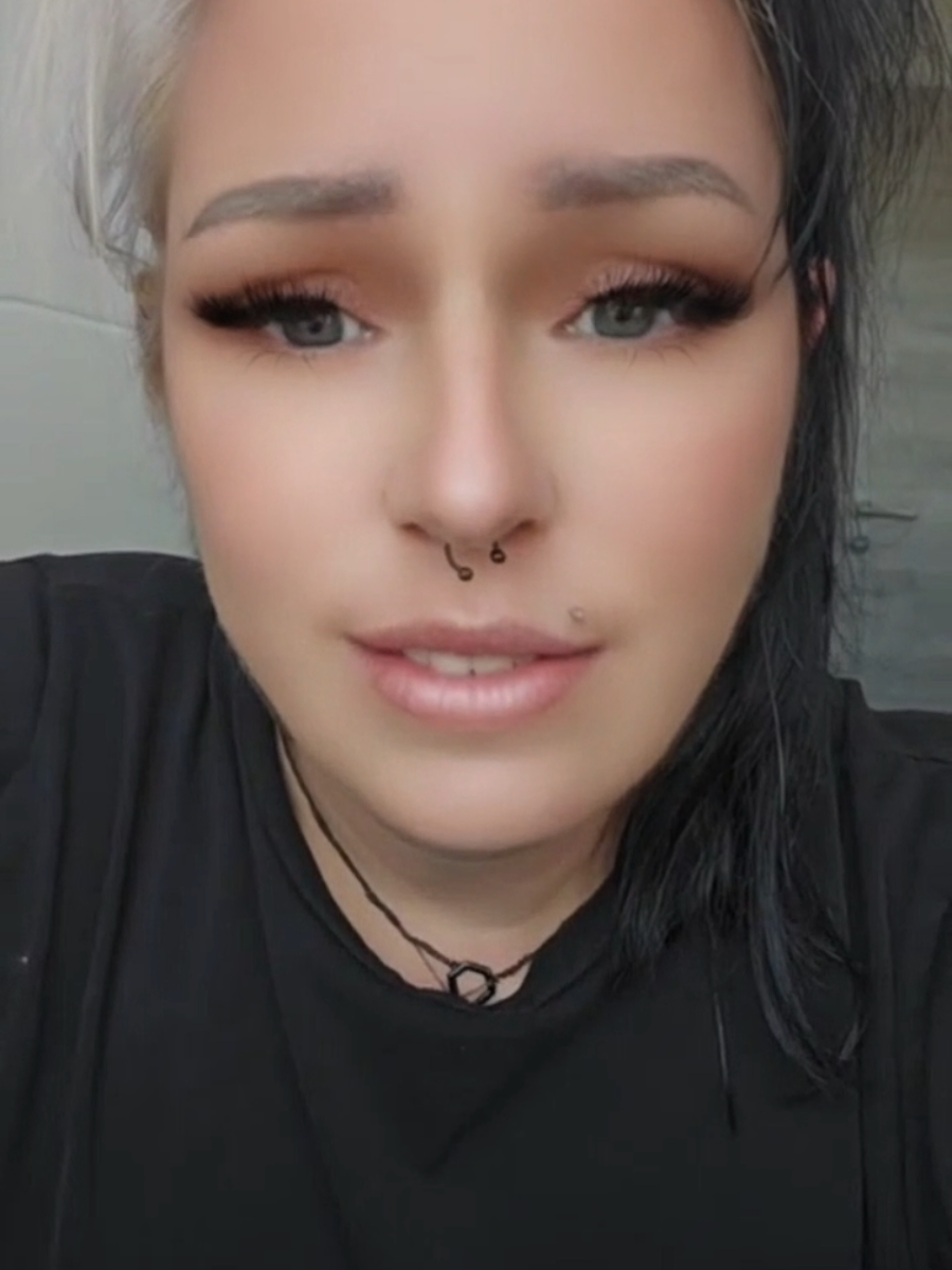 @Blackywhite23