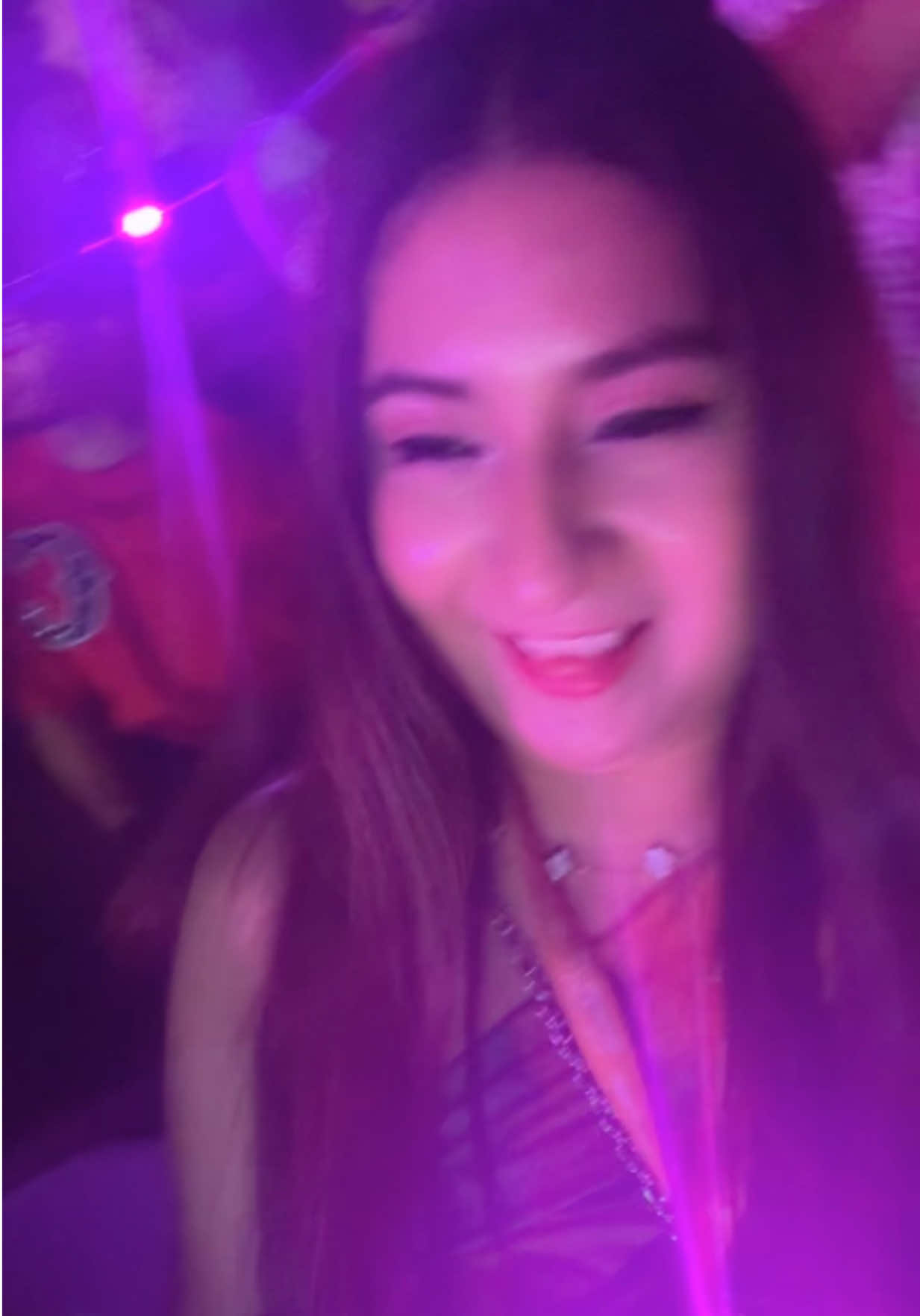 @Iris17👑🦋
