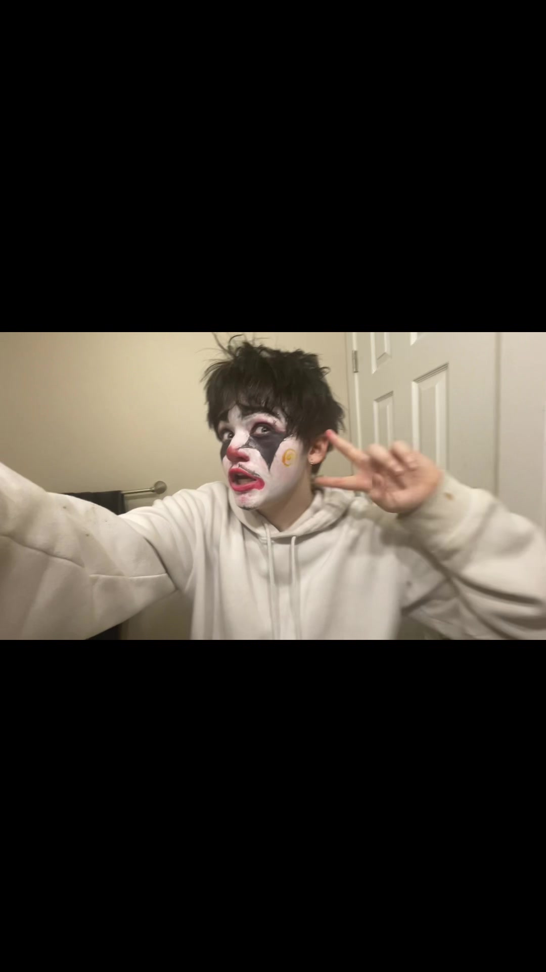 @Tiredboiᶻ 𝘇 𐰁𝘇 𐰁