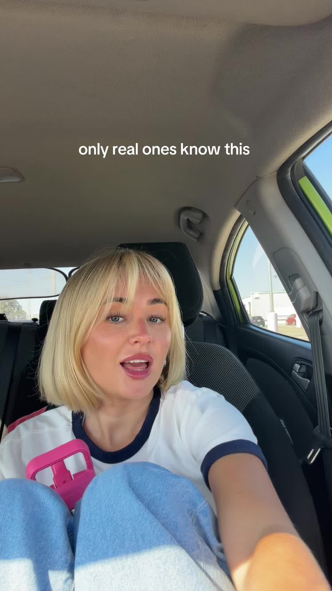 @strawbigaill