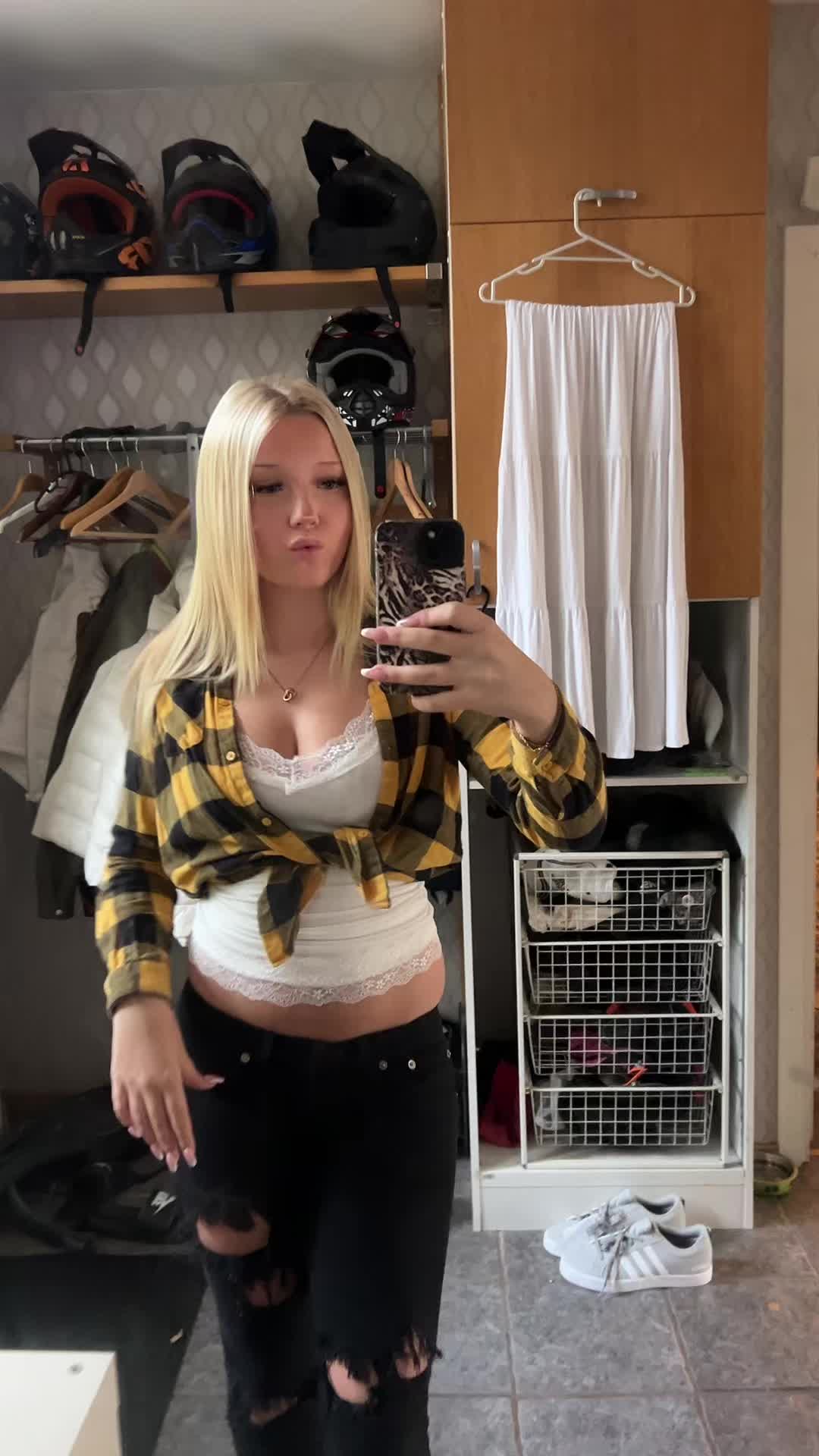 @⃟