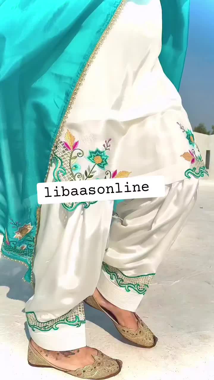 @ਲਿਬਾਸ by ਕੌਰ
