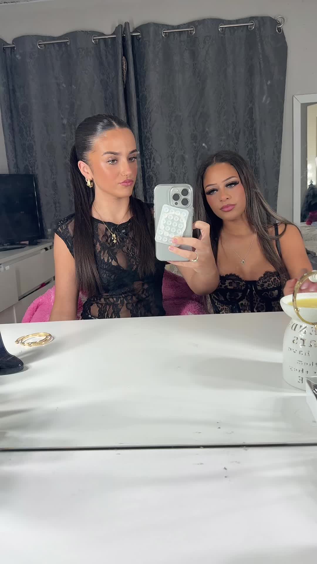 @𝓡𝒾𝒽𝒶𝓃𝓃𝒶🍒🪭🎱