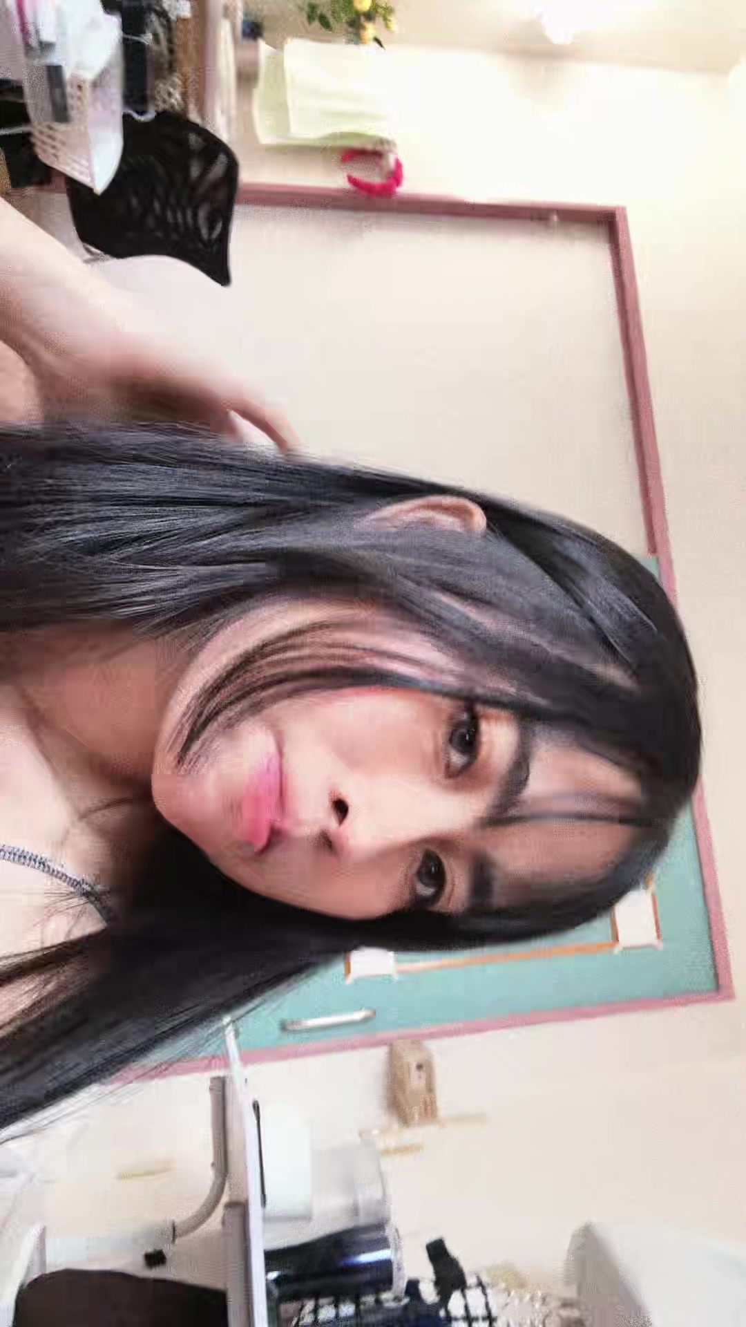 @Kz ♑️🎈
