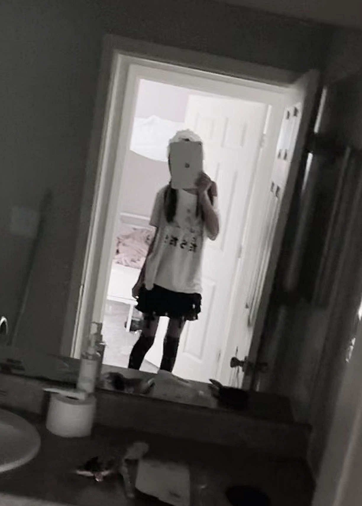 @𖤐𝘧𝘢𝘸𝘯𝘺𖤐