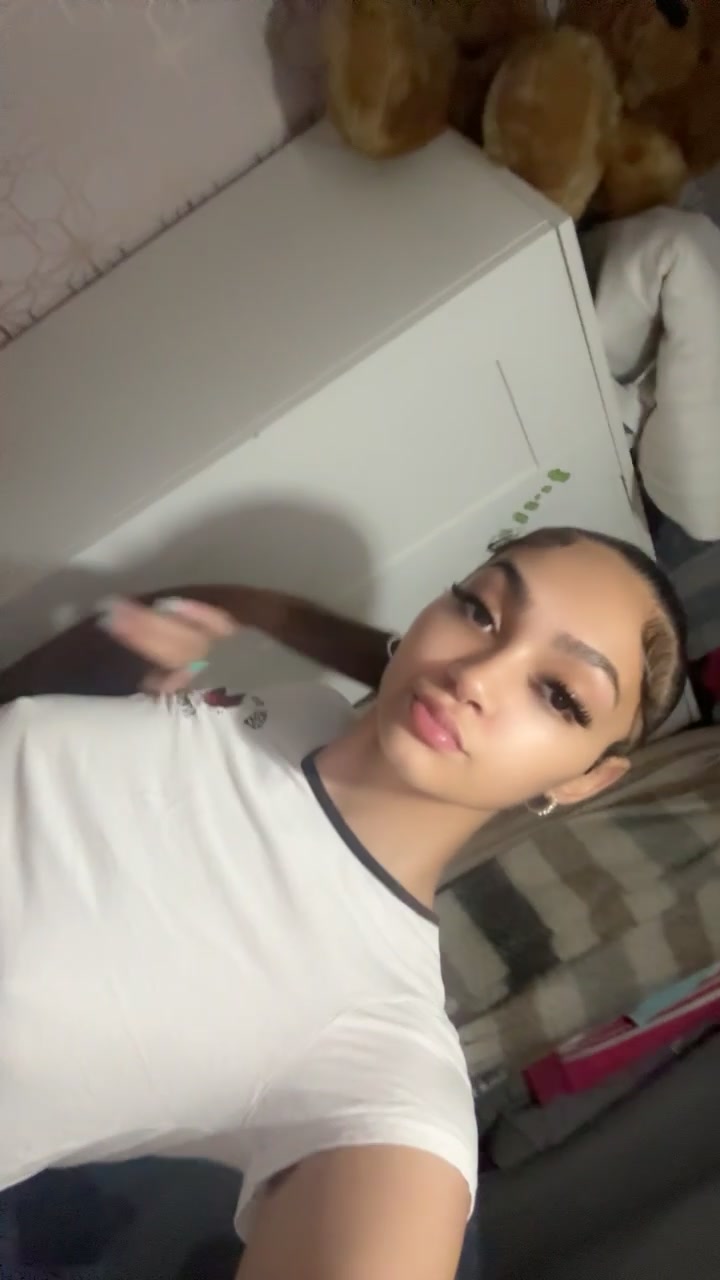 @nadia