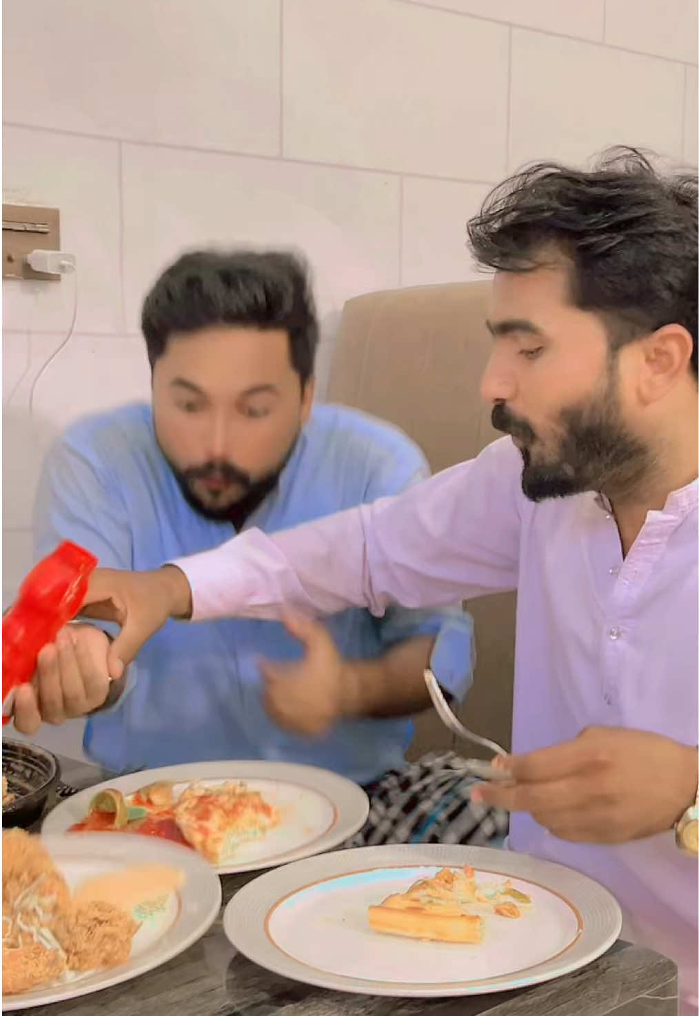 @،،♨️کنیرا🇵🇰سائیں♨️ ،،