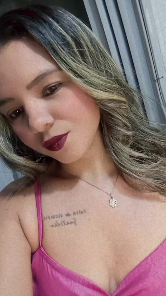 @taise Silva867