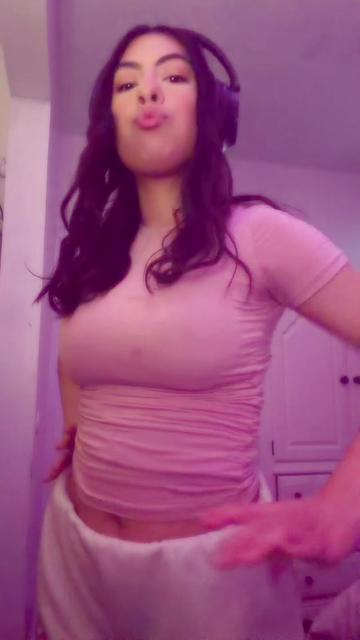 @yoitslalabanana