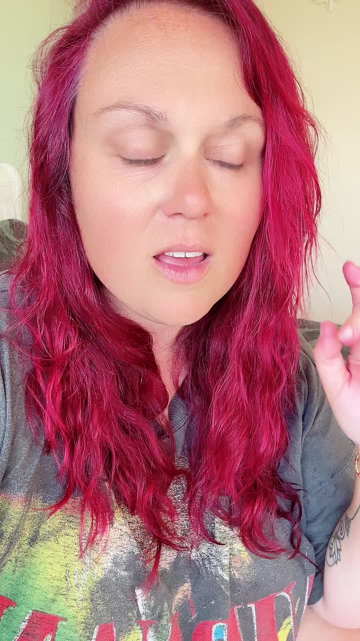 @SarahjustSarah_backup